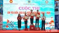 Quang Ngai students and national sea and islands
